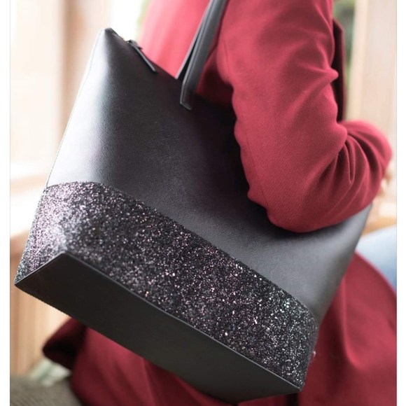 🍒NWT🍒 KATE SPADE GLITTER DIPPED ZIP TOP TOTE - Picture 2 of 8